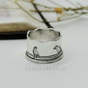 Silver engraved bird nature fashion ring